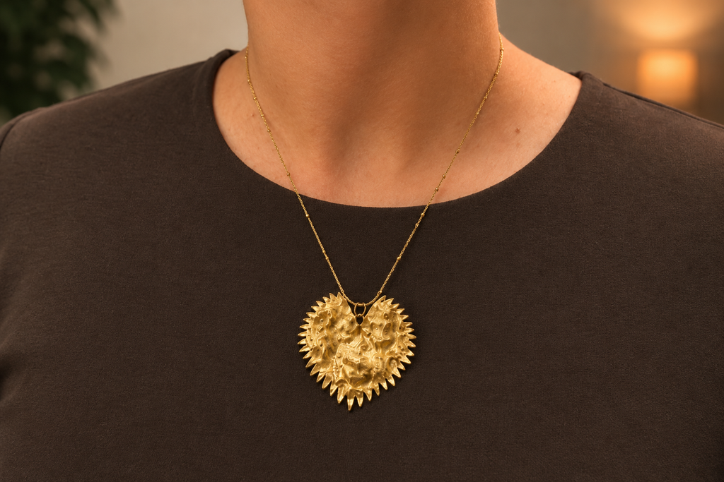 CORAZON NECKLACE